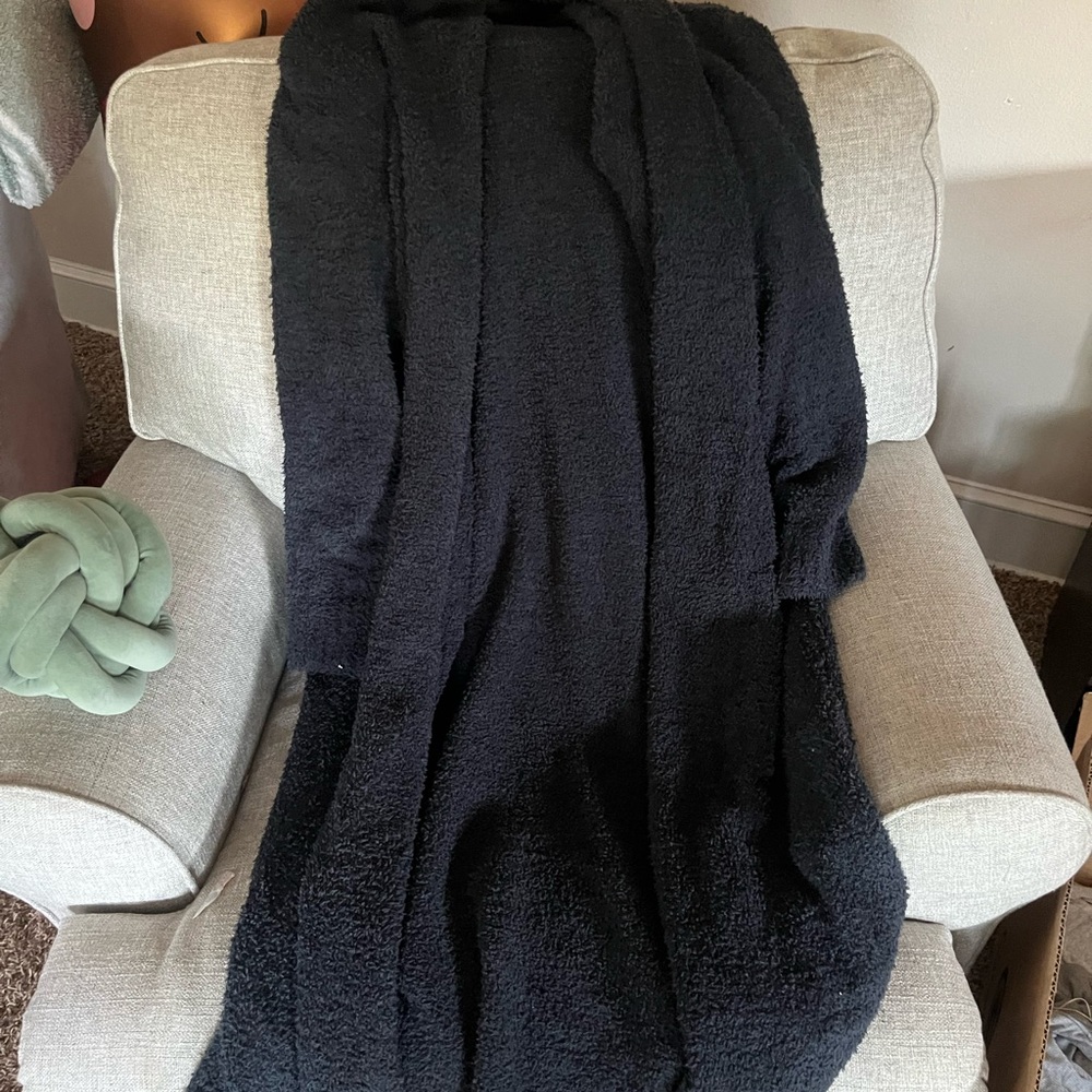 Skims Cozy Black Robe